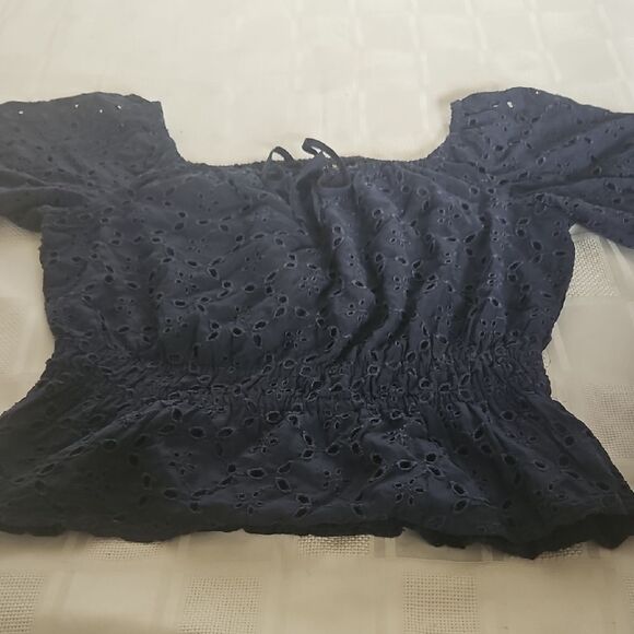 Abercrombie & Fitch Navy Blue Eyelet Puff Sleeve Blouse with Tie Front - Picture 13 of 16